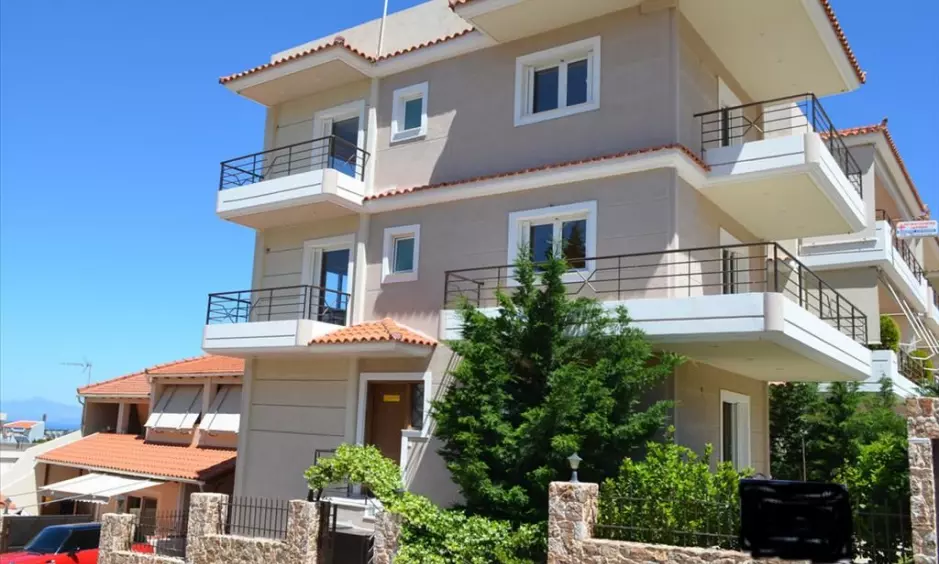 Что происходит с ценами на недвижимость в Греции