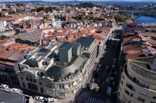 Квартиры в историческом здании в Порту, Португалия