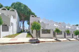 Продажа - Дом - Reserva de Marbella, Испания