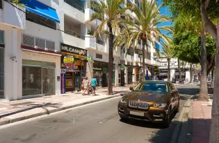 Продажа - Коммерческая - Marbella, Испания