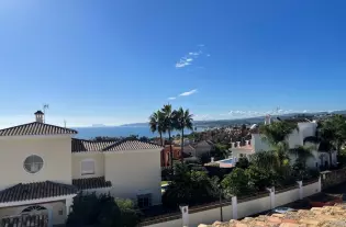 Продажа - Дом - Estepona, Испания