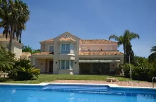 Продажа - Дом - Las Chapas, Испания