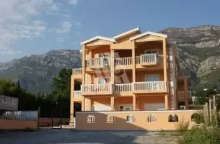 Отель, гостиница в Сутоморе, Черногория, 900 м2
