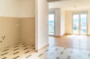 Апартаменты в Тивате, Черногория, 89 м2