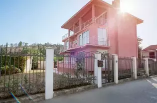 Коммерческая недвижимость в Сутоморе, Черногория, 310 м2