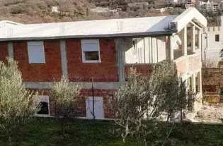 Коммерческая недвижимость в Шушани, Черногория, 260 м2