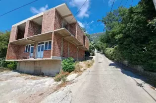 Дом в Сутоморе, Черногория, 250 м2