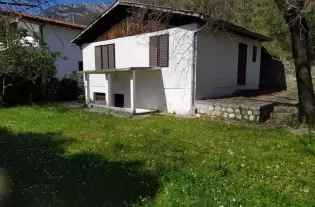 Коммерческая недвижимость в Сутоморе, Черногория, 90 м2
