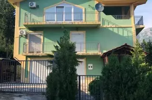 Коммерческая недвижимость в Сутоморе, Черногория, 240 м2