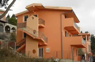 Дом в Шушани, Черногория, 300 м2