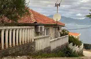 Дом в Крашичах, Черногория, 70 м2