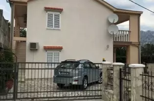 Дом в Прчани, Черногория, 176 м2