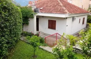 Дом в Доброте, Черногория, 200 м2