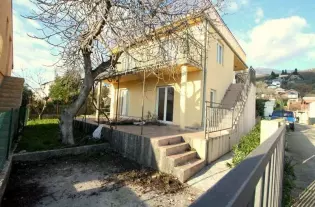 Дом в Херцег-Нови, Черногория, 140 м2