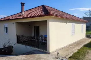 Дом в Улцине, Черногория, 150 м2