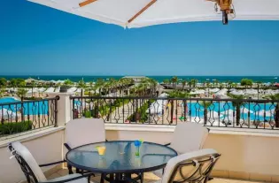 Большая 2-комнатная квартира с видом на море и бассейн, Majestic Beach Resort, Солнечный Берег