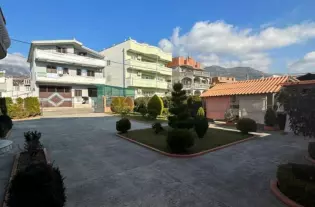 Дом с пятью автономными квартирами в Шушане