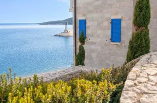 Новая квартира с одной спальней на Луштице