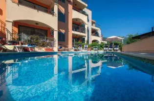 Новая квартира с двумя спальнями в Бечичи