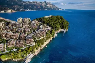 Квартиры с  четырьмя спальнями в Dukley