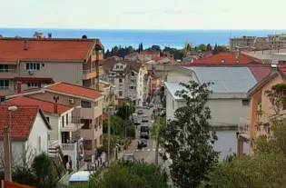 Квартира с двумя спальнями в Будве