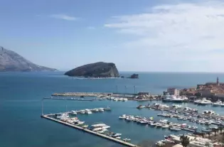 Квартира с одной спальней в Будве