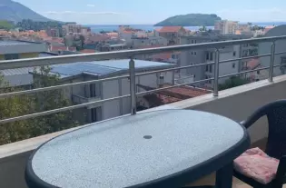 Квартира с одной спальней в Будве