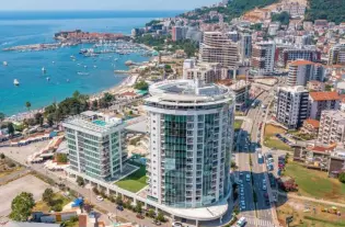 Новая квартира с одной спальней в Будве