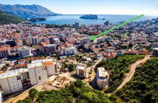 Квартира с двумя спальнями в Будве