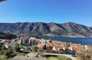 Квартира с двумя спальнями в Доброте