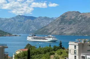 Квартира с двумя спальнями в Доброте