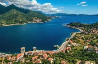 Новая квартира с одной спальней в Каменари