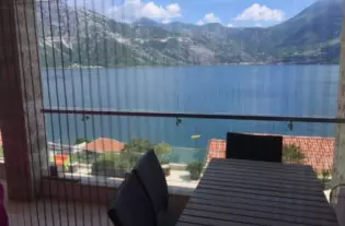 Квартира с четырьмя спальнями в Которе