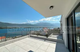 Квартира с двумя спальнями в Крашичи