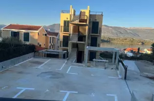 Квартиры в новом комплексе. Донья Ластва в Тивате