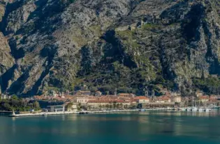 Квартира с тремя спальнями в Ораховце