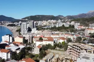 Квартира с одной спальней в Рафаиловичи