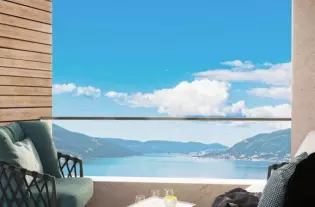 Новая квартира с одной спальней в Тивате