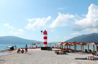 Новая квартира с двумя спальнями в Тивате