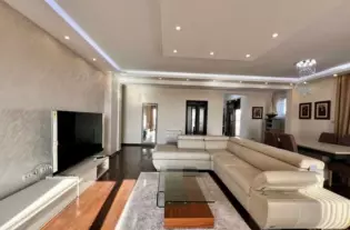 Квартира с двумя спальнями в Порто Монтенегро