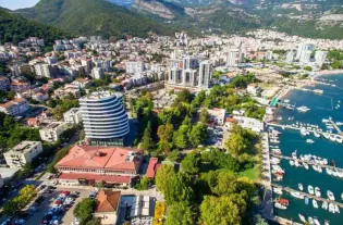 Действующий отель на Святом Стефане