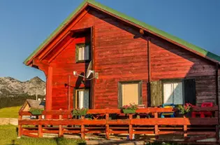 Помещение в Бечичи широкого функционала для бизнеса