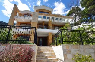 Офисное помещение в центре Будвы