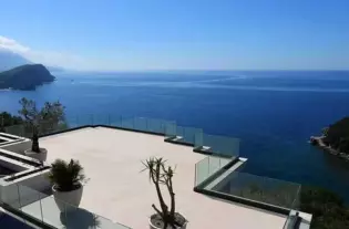 Новые виллы в Будве