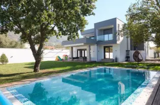 Новая вилла в районе Крашичи