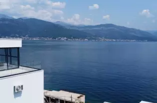 Вилла с бассейном в Крашичи