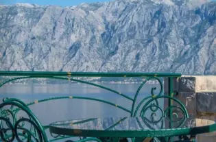 Дом с пятью спальнями  в Столиве