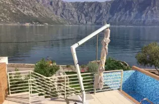 Вилла с бассейном с пятью спальнями на Св.Стефане