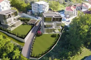 Двухэтажный дом в Тивате