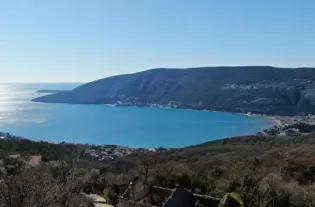 Участок под элитную застройку в Игало